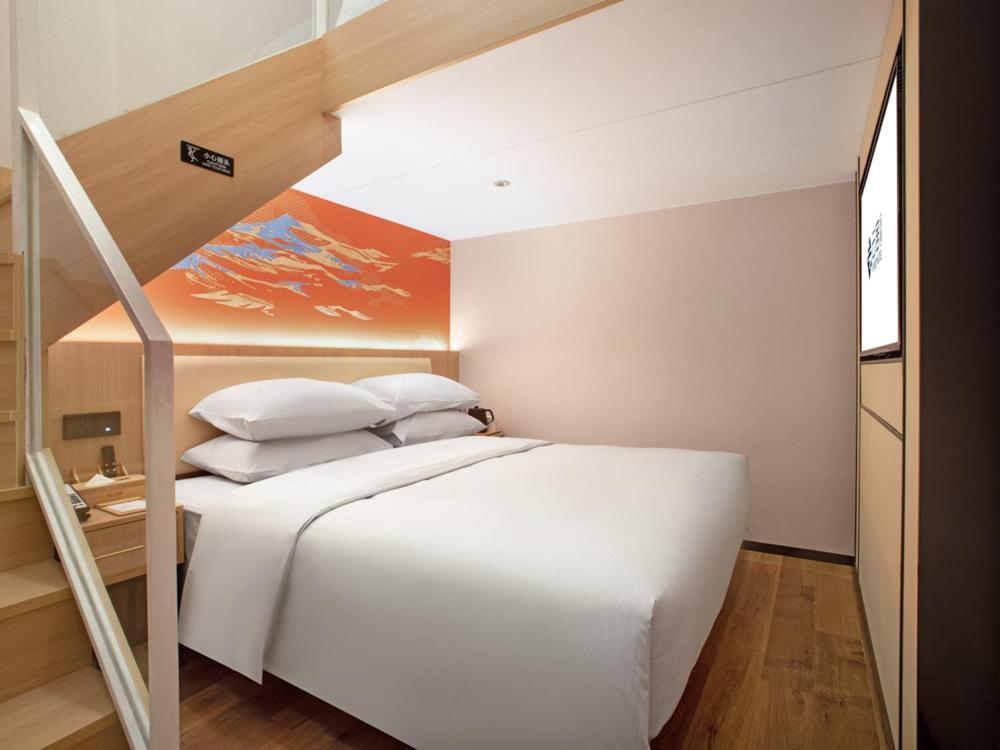 Yunju Hotel Beijing Yonghe Palace Guijie Siheyuan ภายนอก รูปภาพ